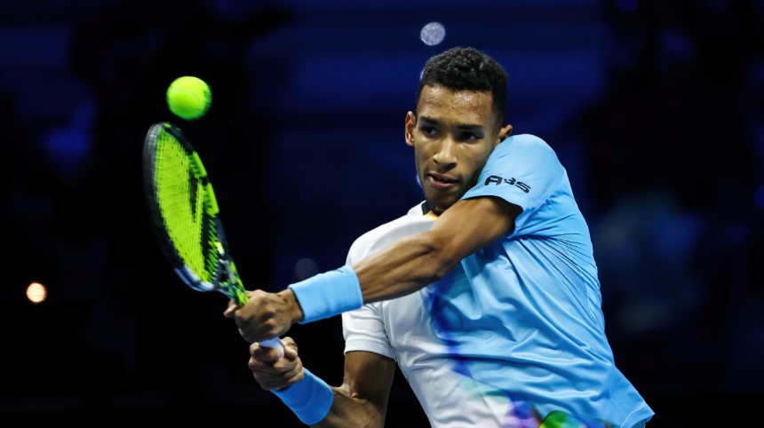 Felix Auger-Aliassime backhand